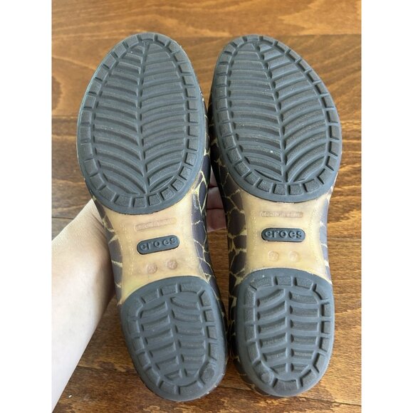 Crocs Carlisa Giraffe Print Slip on Flats Lightweight Sz 7 Animal Print - Picture 5 of 7